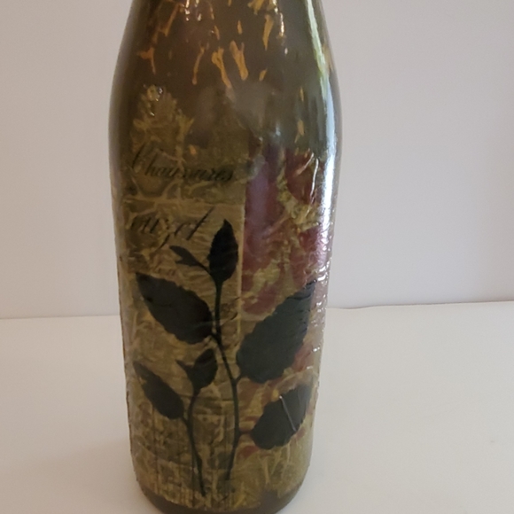 Decoupage wine bottle - Picture 2 of 4